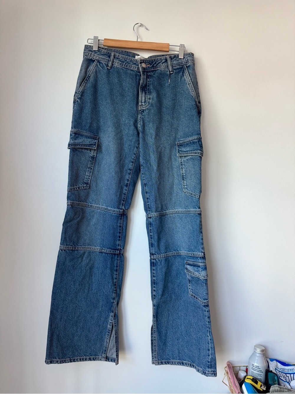 Zara Medium Wash High Rise Split Hem Multi Pocket Cargo Jeans Size US 6 (EUR 38)